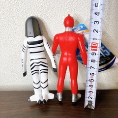 ウルトラマンエイティとダダの画像