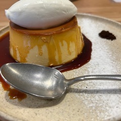 ご飯行ける人いませんか！