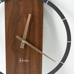 大特価❕新品！モダン インテリア 木製 振り子 静音 壁掛け時計 電池式 軽量の画像