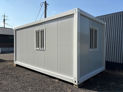 福岡市内展示物あり、見学可能　プレハブハウス3×6 物置きコンテナハウスガレージ