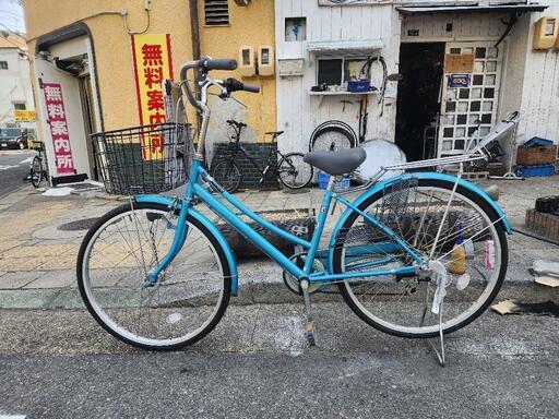 『ＳＡＬＥ　３０％』　ママチャリ　２６インチ　6変速　自動ライト　カゴ　付き　青　配達可能