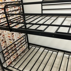 ダブルベッドの画像