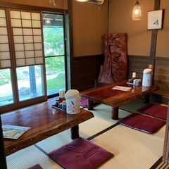 お蕎麦屋さんのホールスタッフの画像