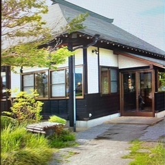 お蕎麦屋さんのホールスタッフ