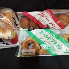 お取引中、ドーナツ、カレーパン、食パンセットの画像