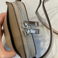 Discort ショルダーバッグの画像