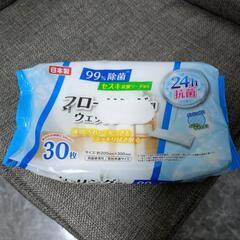 フローリングワイパーとワイパー用ウェットシートの画像