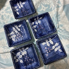 小皿5枚で300円