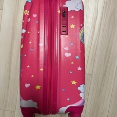 子供用スーツケースの画像