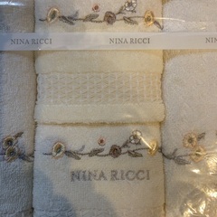 NINA RICCI タオル4枚セットの画像