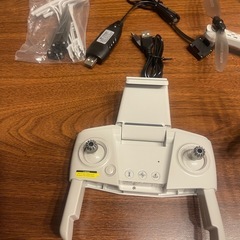 （最終値下げ）TOMZON　ドローン　D65の画像