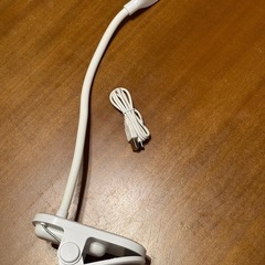 充電式クリップ自在ライトの画像