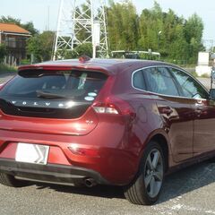 H.25(2013)年 ボルボ V40 T4 SE ワインレッド オートマ　AAC　集中ドアロック　ABS　エアバック　ETC　キーレス　TV　ナビ　バックカメラ　ターボ　純正AW17inc　電動シート　電動格納ミラー　ドラレコ　シートヒーター　車検8年10月　17302の画像