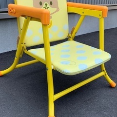 子供用の椅子の画像