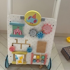 ベビー用歩行器お譲りします。