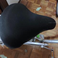 Alumi シティサイクル シルバー 前カゴ付き　広島引取限定 自転車の画像