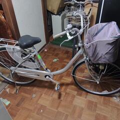 Alumi シティサイクル シルバー 前カゴ付き　広島引取限定 自転車