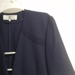 レディース　半袖スーツ　9号の画像