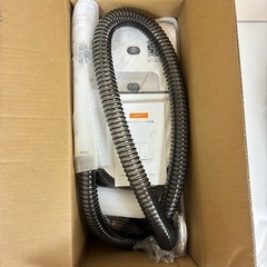 カーペットクリーナー プロモデル　大容量水タンク　汚れを浮かせて強力吸引　布製品  新品未使用⭐️の画像