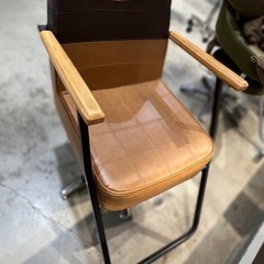 ラスト一台！ヴィンテージ風スタイリングチェアの画像