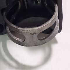 ST-9001 新品箱入ブラケットカバーとジャンクデュラエースSTIレバー左のみの画像
