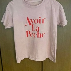 titivate ティティベイト 薄ピンクTシャツ