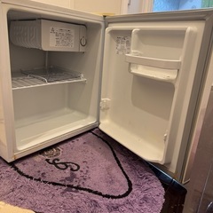 コンパクト冷蔵庫の画像