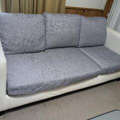 ソファー3人掛け、白、　中古品