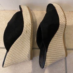 ✴︎美品✴︎　サンダル　23.5センチの画像