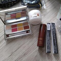 化粧コスメの画像