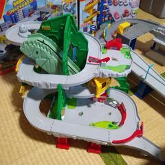 トミカ トンネルくぐって！やまのぼりドライブの画像