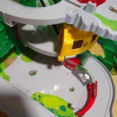 トミカ トンネルくぐって！やまのぼりドライブの画像