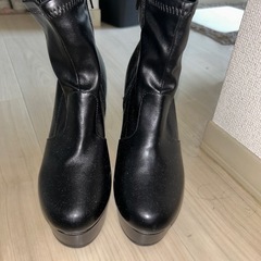 厚底ブーツ 