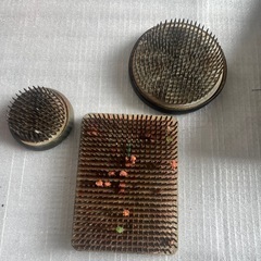 花器と剣山の画像