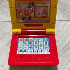 バンダイ　アンパンマンおしゃべり知育パソコン