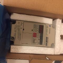 Yaskawa インバーター VS mini J7 CIMR-J7AA20P4の画像