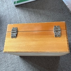 木製救急箱の画像