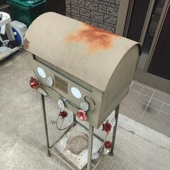 郵便ポストの画像