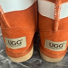 【未使用品UGG キッズブーツ】の画像