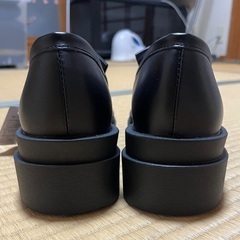 ユニセックスローファーの画像