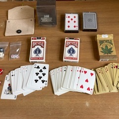 バイスクルトランプ　サイコロ　複数　ボードゲームの画像
