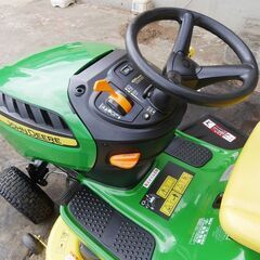 芝刈り機 JOHN DEERE D125 上位機種 250時間 20馬力 刈幅106cm メンテ多数 動作確認済の画像
