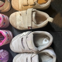 子供用シューズ8点セットの画像