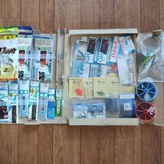 釣り竿および釣り道具もろもろの画像