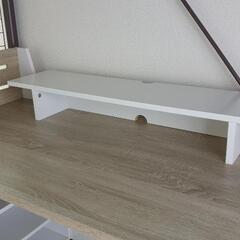 パソコンデスクの画像