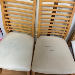 【無料】椅子４脚の画像
