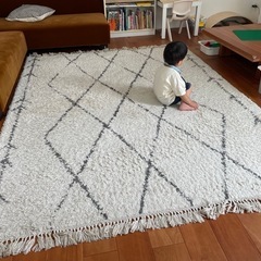 ベニワレン　おしゃれラグ　絨毯　中古品