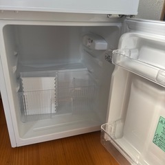 冷蔵庫90Lの画像