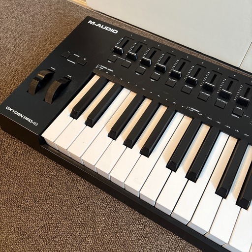 M-Audio USB MIDIキーボードコントローラー 49鍵