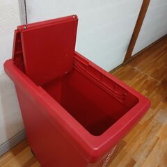 可愛い赤いゴミ箱　20Lサイズの画像